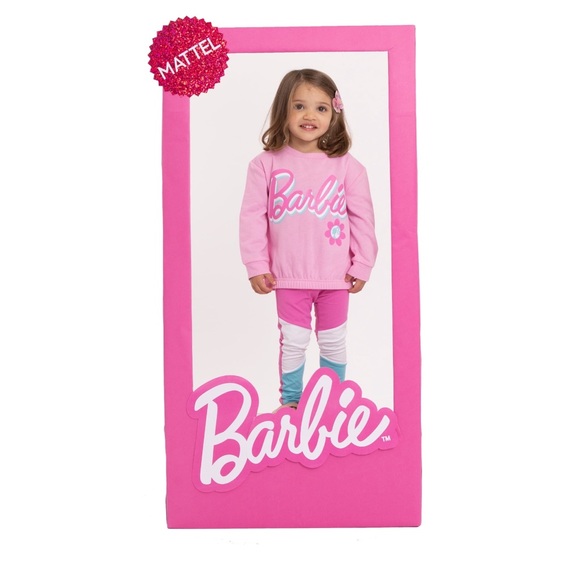 Barbie - Picture 4 of 10